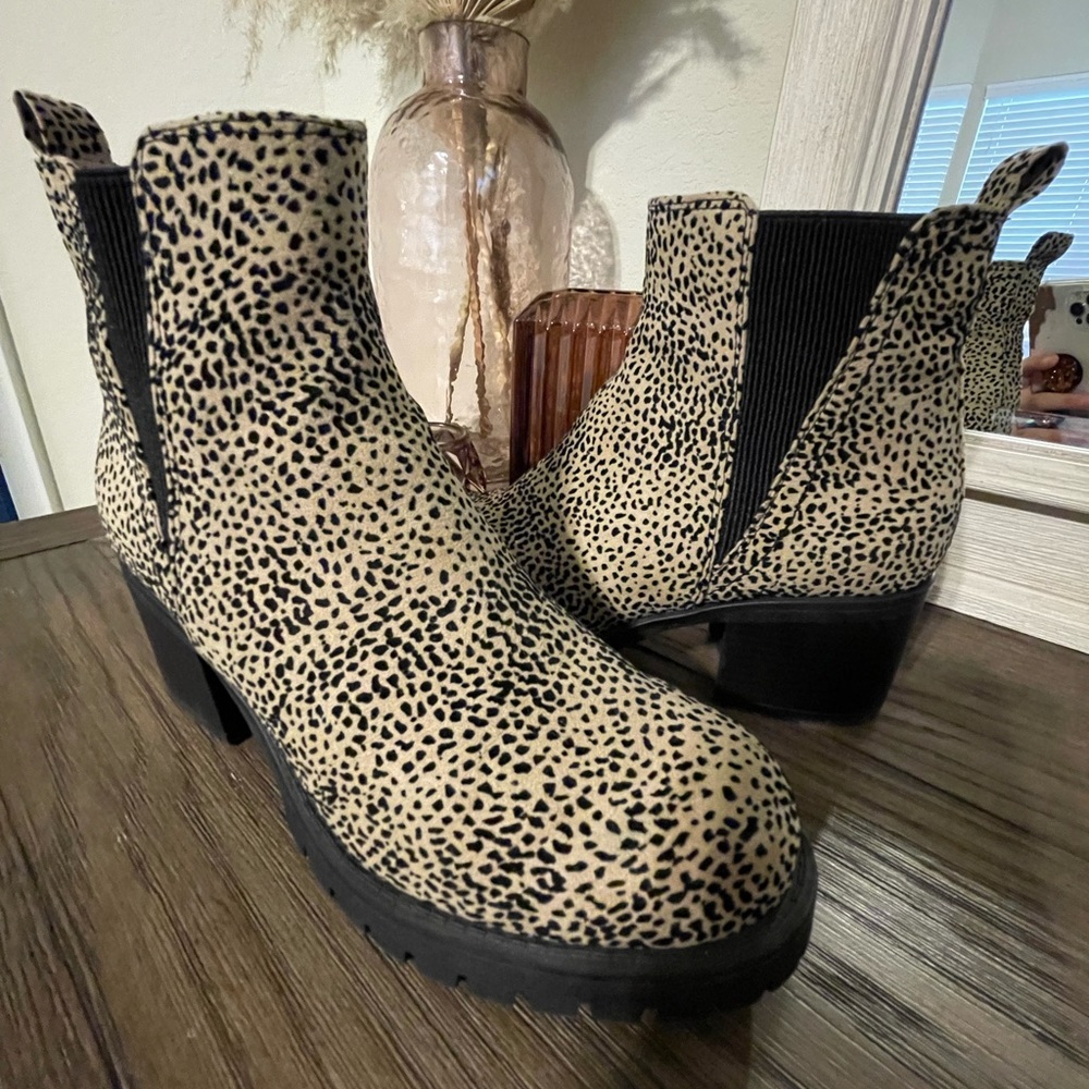 MIA booties